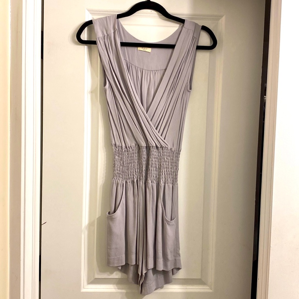 NWOT-Never worn Naïf Montreal gray romper with pockets! Size small. V cute